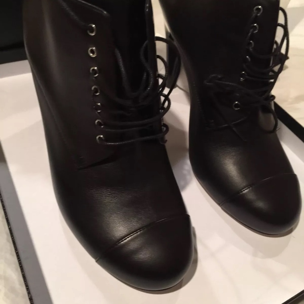 Chanel laceup booties leather pearl-heel black 39 - Picture 8 of 10